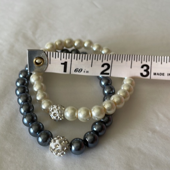 Bracelets white and dark gray pearl like beads with rhinestone details - Picture 2 of 2